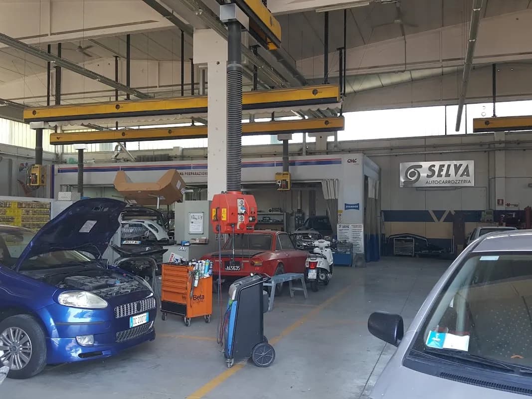Autocarrozzeria Selva - Immagine 1