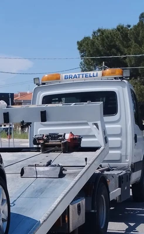 Autocarrozzeria Brattelli dei F.lli Alessio e Andrea - Immagine 1