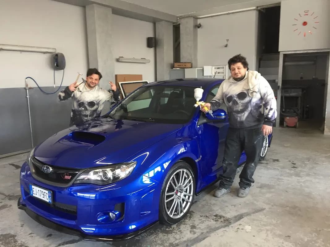 Carrozzeria Refinish-Car Di Paonna Rocco & Giacomo - Immagine 1