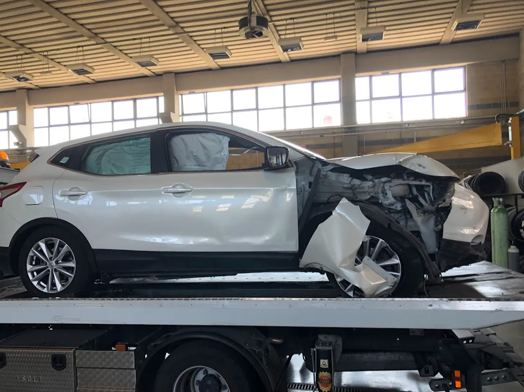Autocarrozzeria Renieri - Immagine 1