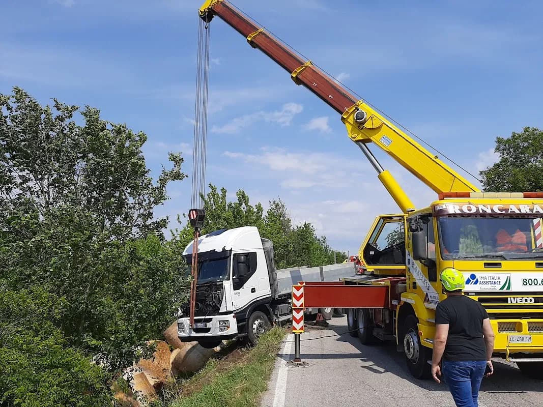Autocarrozzeria Roncarati - Immagine 1