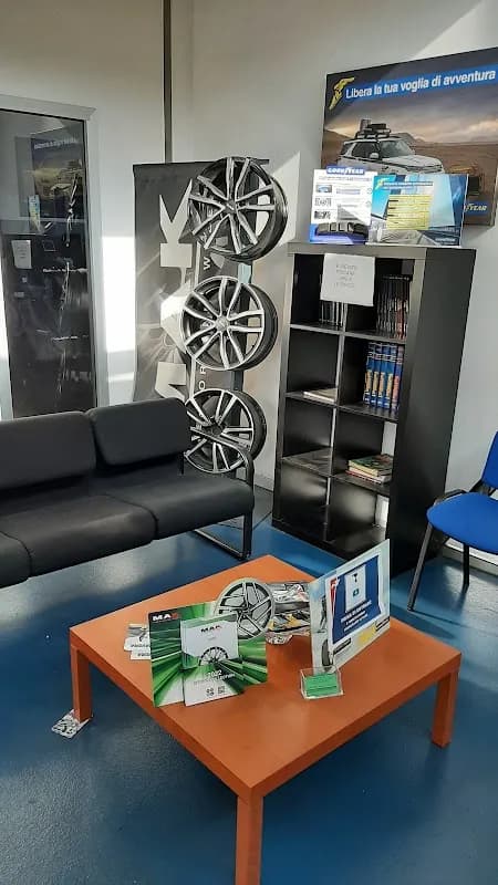 Asso Gomma Pneumatici e Officina Meccanica - Immagine 1