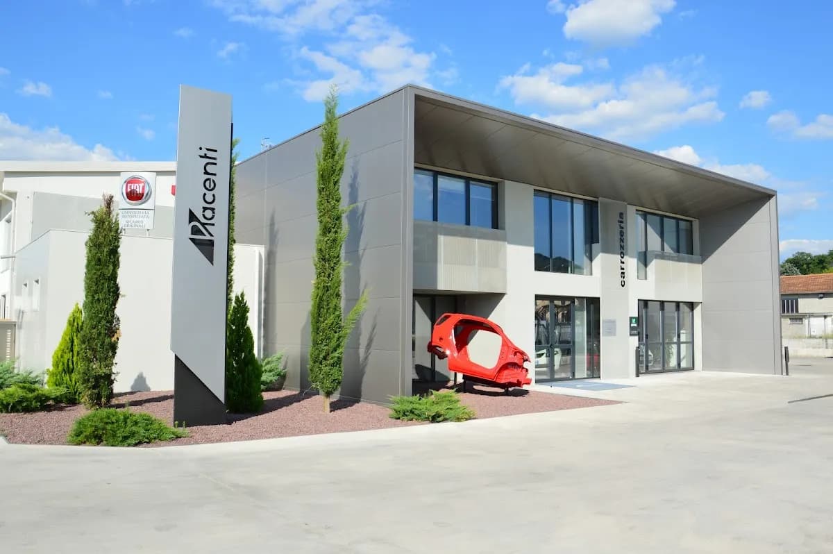 Carrozzeria Piacenti S.R.L. - Immagine 1