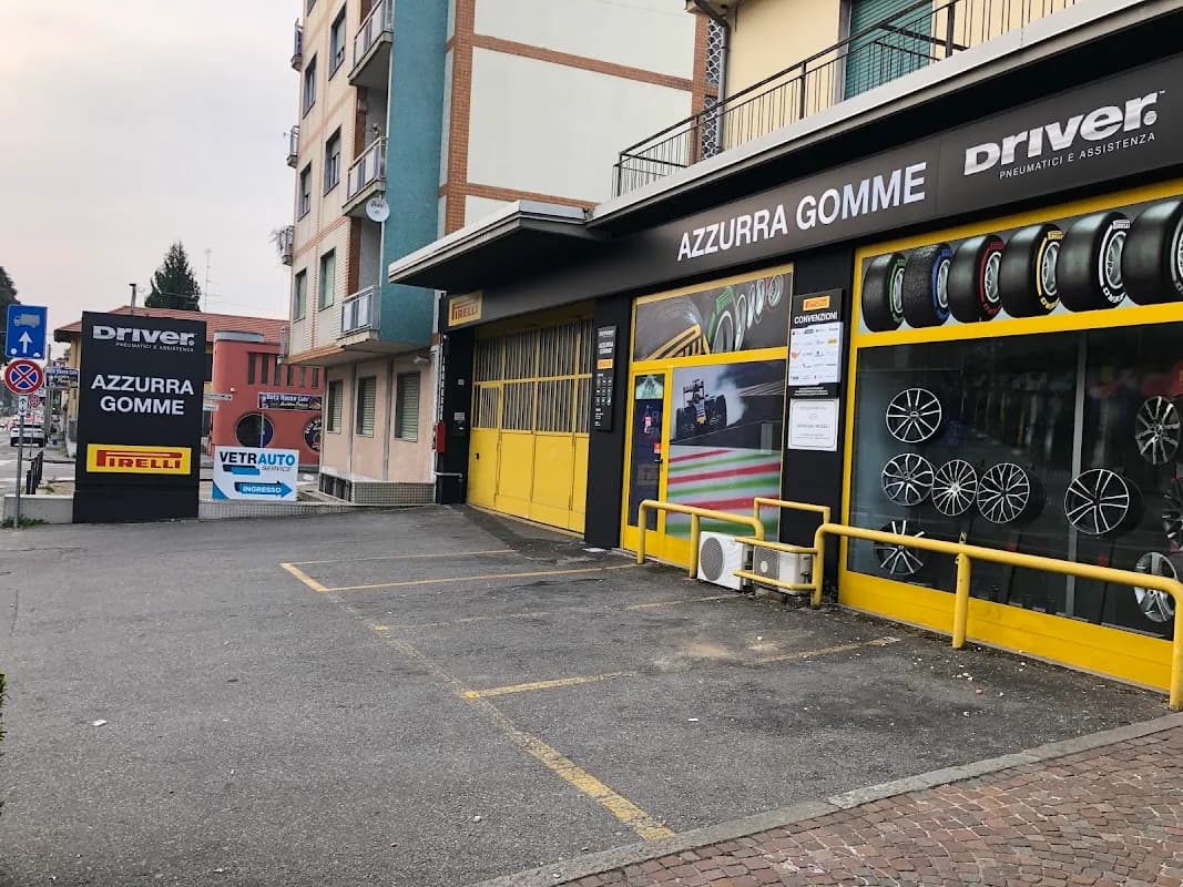 AZZURRA GOMME Driver Center Pirelli - Immagine 1