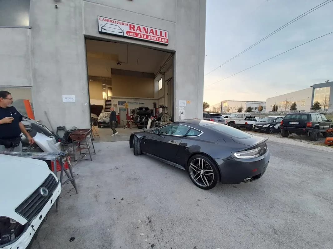 Carrozzeria Ranalli Antonio - Immagine 1