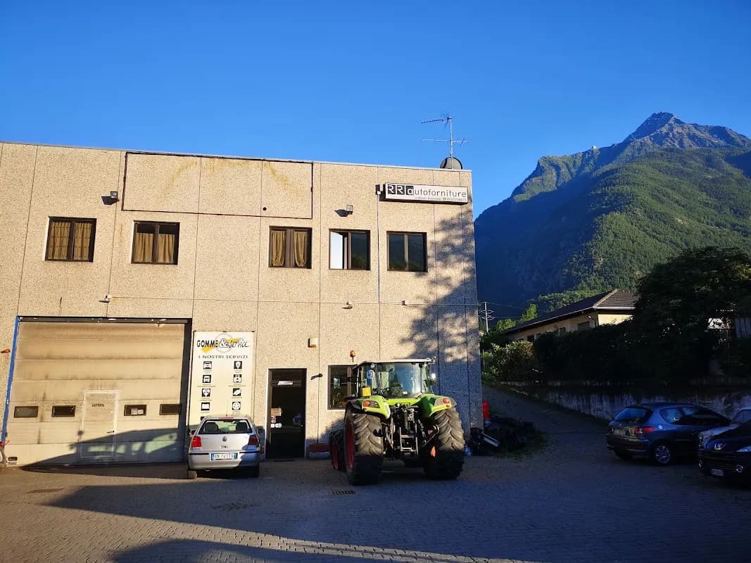 AUTOCAR SERVICE (Saint-Marcel) - Immagine 1