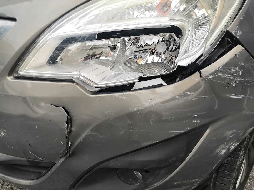 Autocarrozzeria Favetta - Immagine 1