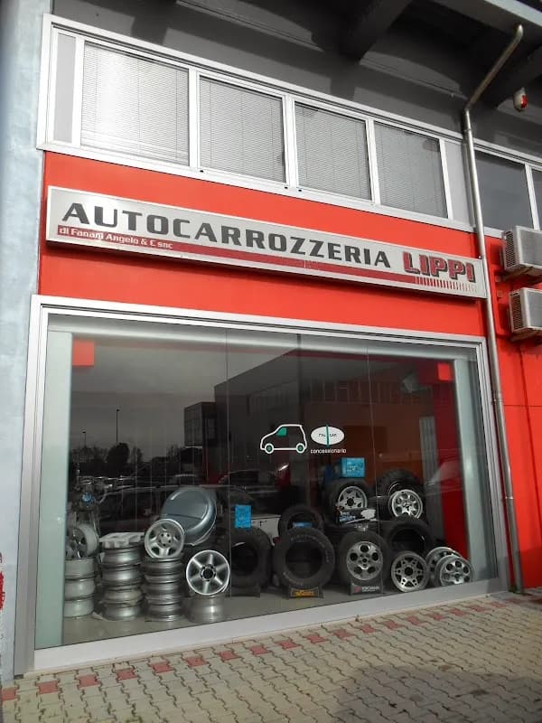 Autocarrozzeria Lippi Snc - Immagine 1