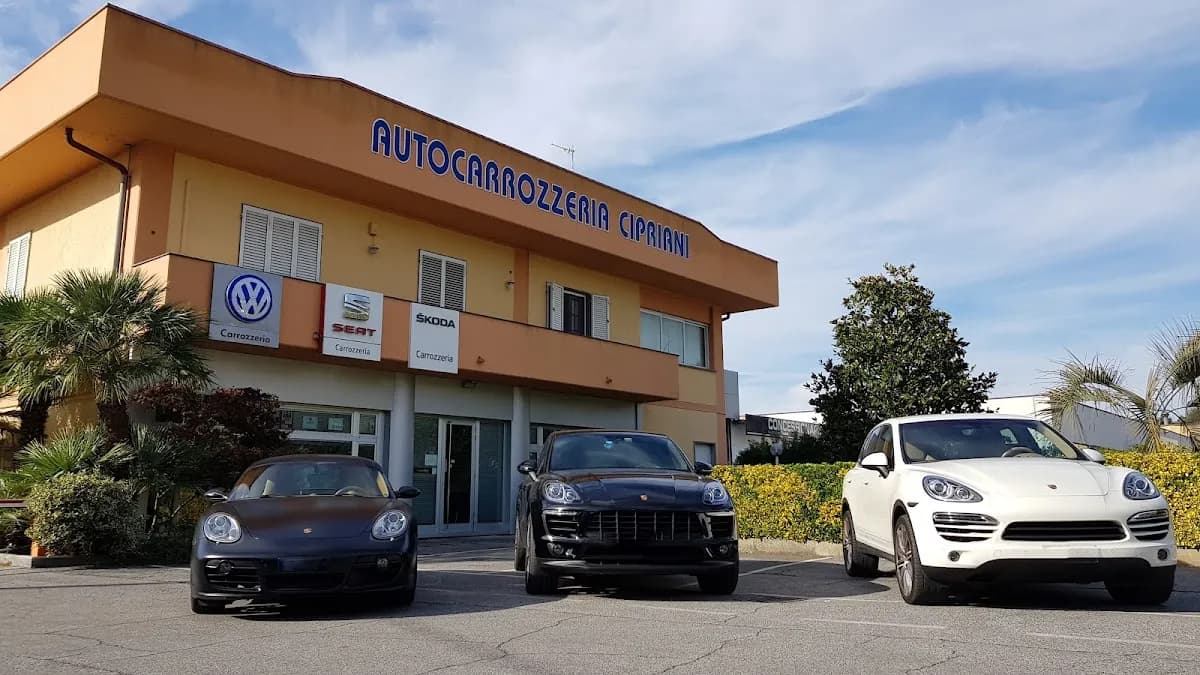 Autocarrozzeria Cipriani S.R.L. - Immagine 1