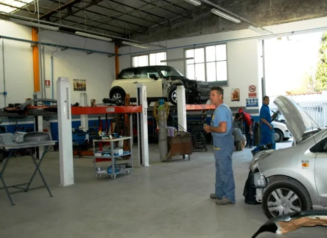 Autocarrozzeria Salicchi - Immagine 1