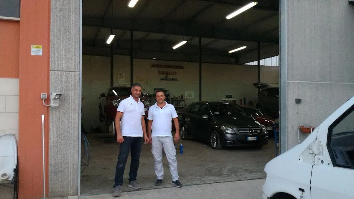 Autocarrozzeria FARIELLO - Immagine 1