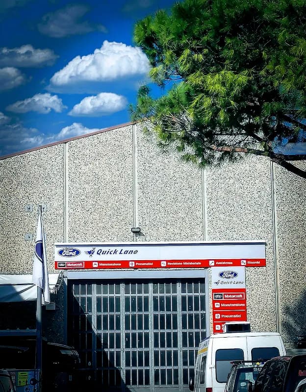 Auto-Officina EURO2000 sas Ford Quick Lane - Immagine 1