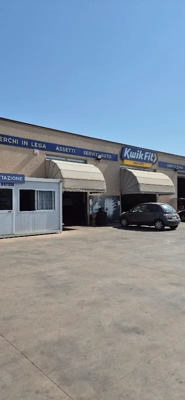 Caricato Stefano Gommista Kwik Fit - Immagine 1