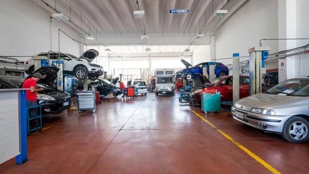 Autofficina 2a - Immagine 1