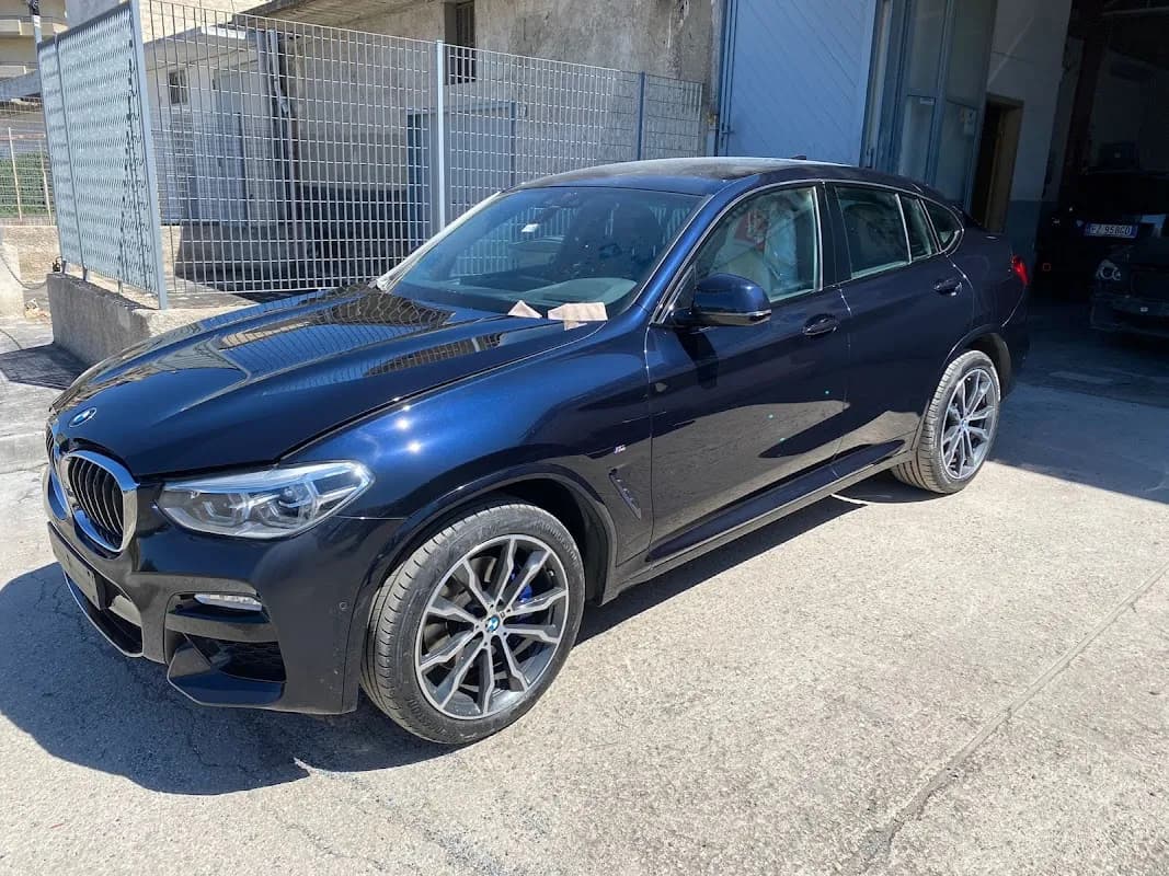 Autocarrozzeria e Ricambi Magnifico - Immagine 1