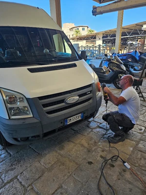 Autocarrozzeria Olandese Paolo - Immagine 1