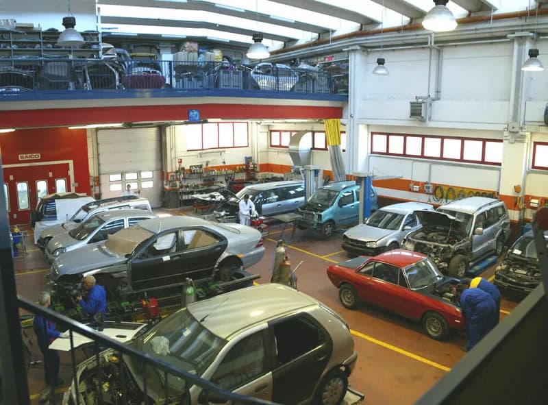 Carrozzeria Santuliana A. - Immagine 1