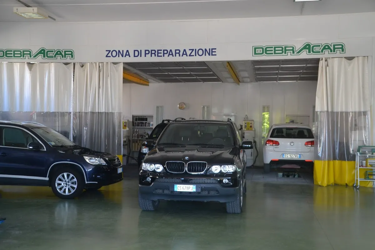 Carrozzeria Debracar Di Condello Domenico - Immagine 1